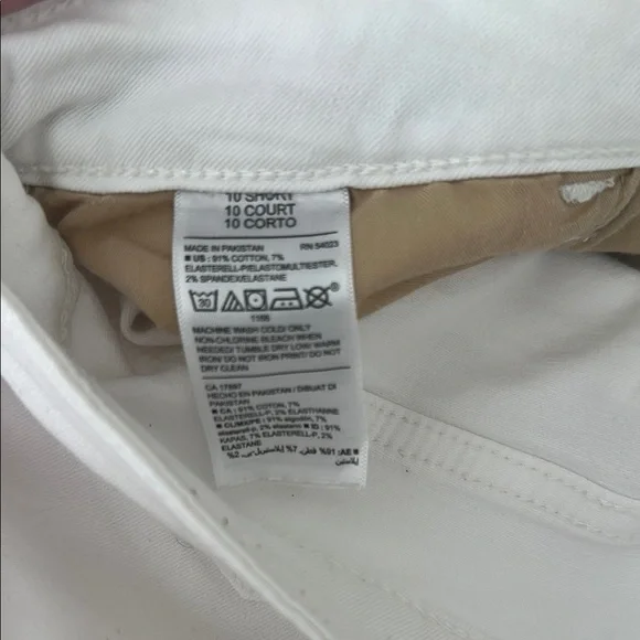 Old Navy Women's White Skinny Jeans - Picture 4 of 4